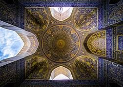 تور اصفهان از تبریز
